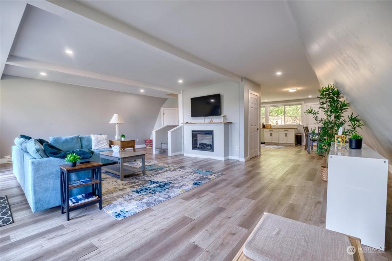 Newly Remodeled 2Bd Room A Frame Cottage Point Roberts Eksteriør bilde