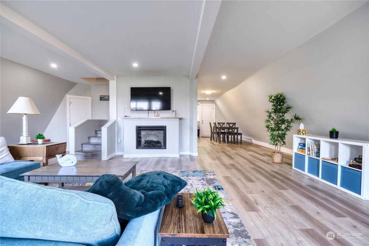Newly Remodeled 2Bd Room A Frame Cottage Point Roberts Eksteriør bilde